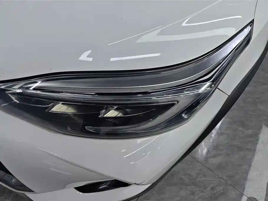 Toyota Yaris L 2022