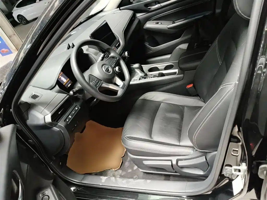 Nissan Teana 2022 — фото 15
