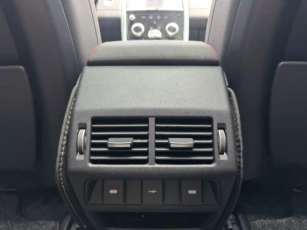 Land Rover Discovery Sport 2021 — фото 16