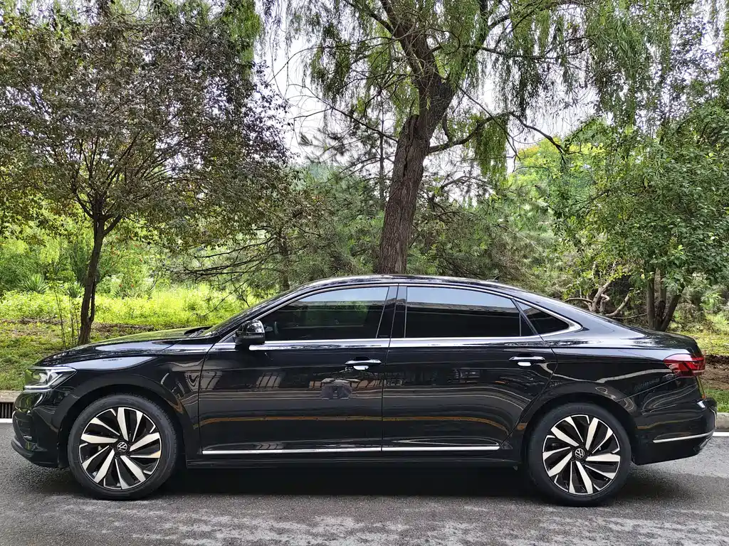Volkswagen Passat 2022