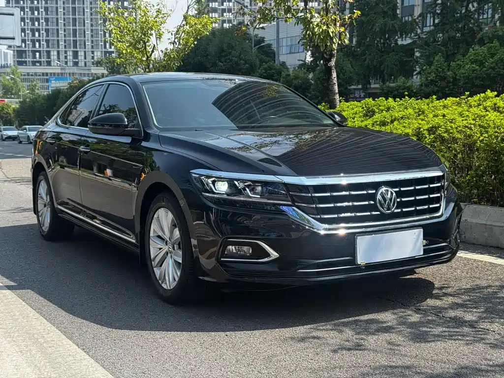 Volkswagen Passat 2019 — фото 3