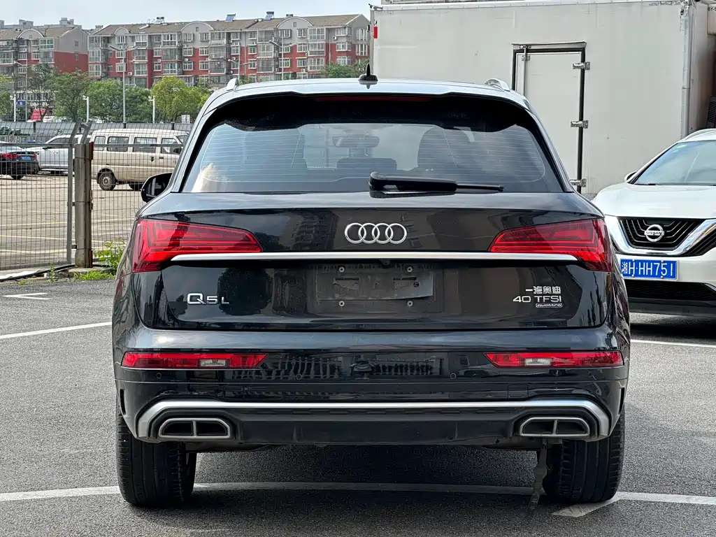 Audi Q5L 2022 — фото 7