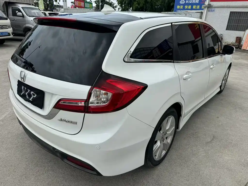 Honda Jade 2015 — фото 7