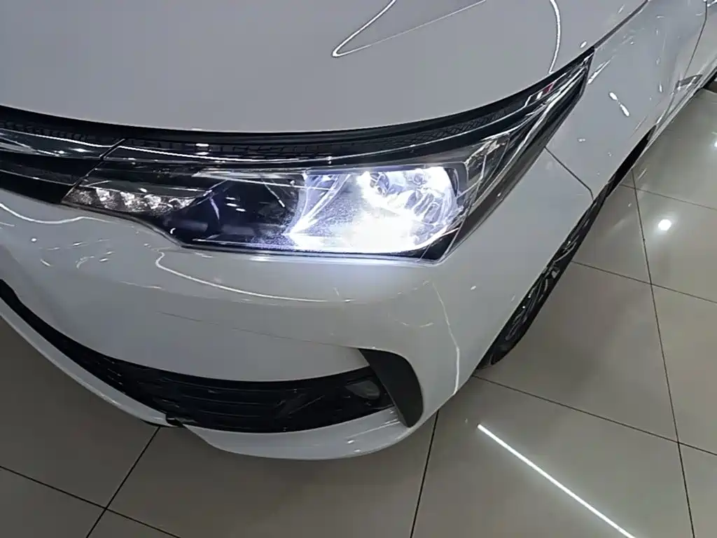 Toyota Corolla 2019 — фото 24