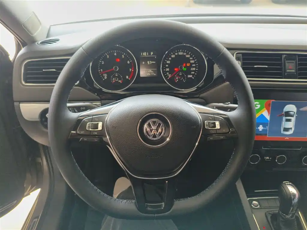 Volkswagen Sagitar 2017 — фото 11