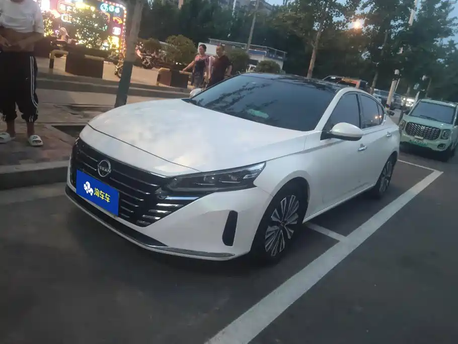 Nissan Teana 2023