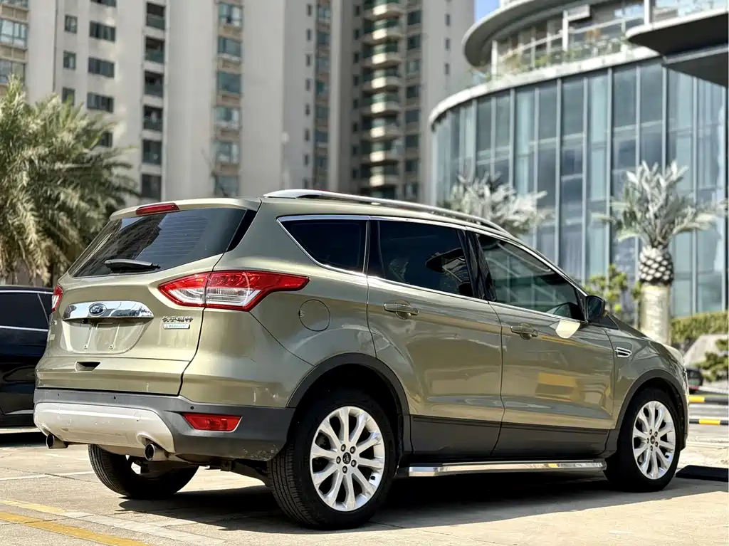 Ford Kuga 2014 — фото 16