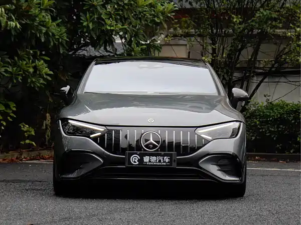 Mercedes-Benz EQE AMG 2024