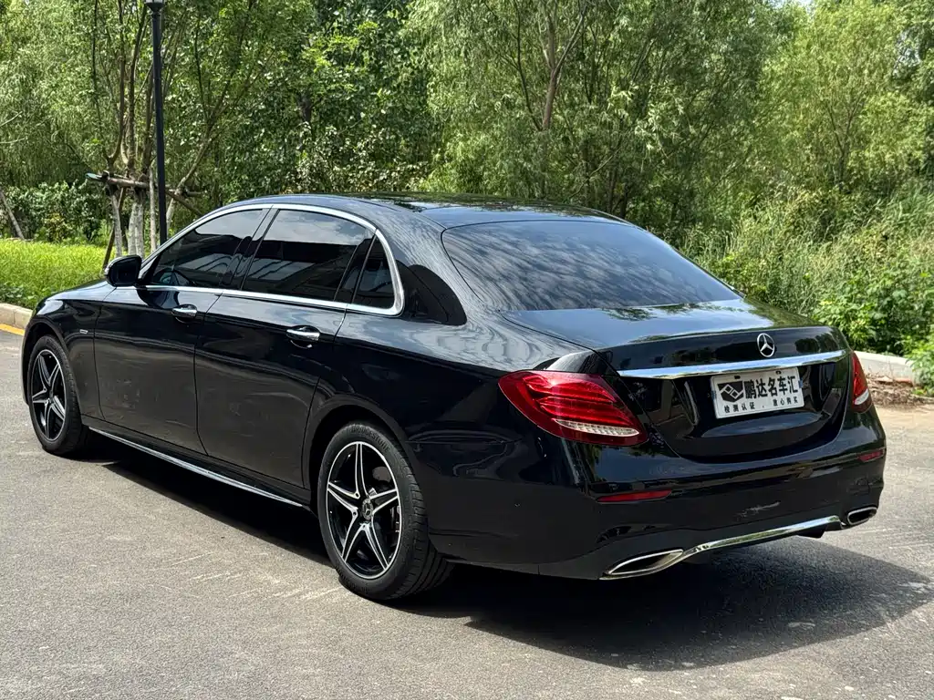 Mercedes-Benz E-Class 2020 — фото 9