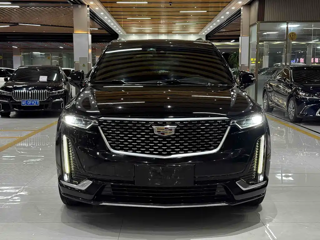 Cadillac XT6 2020 — фото 2