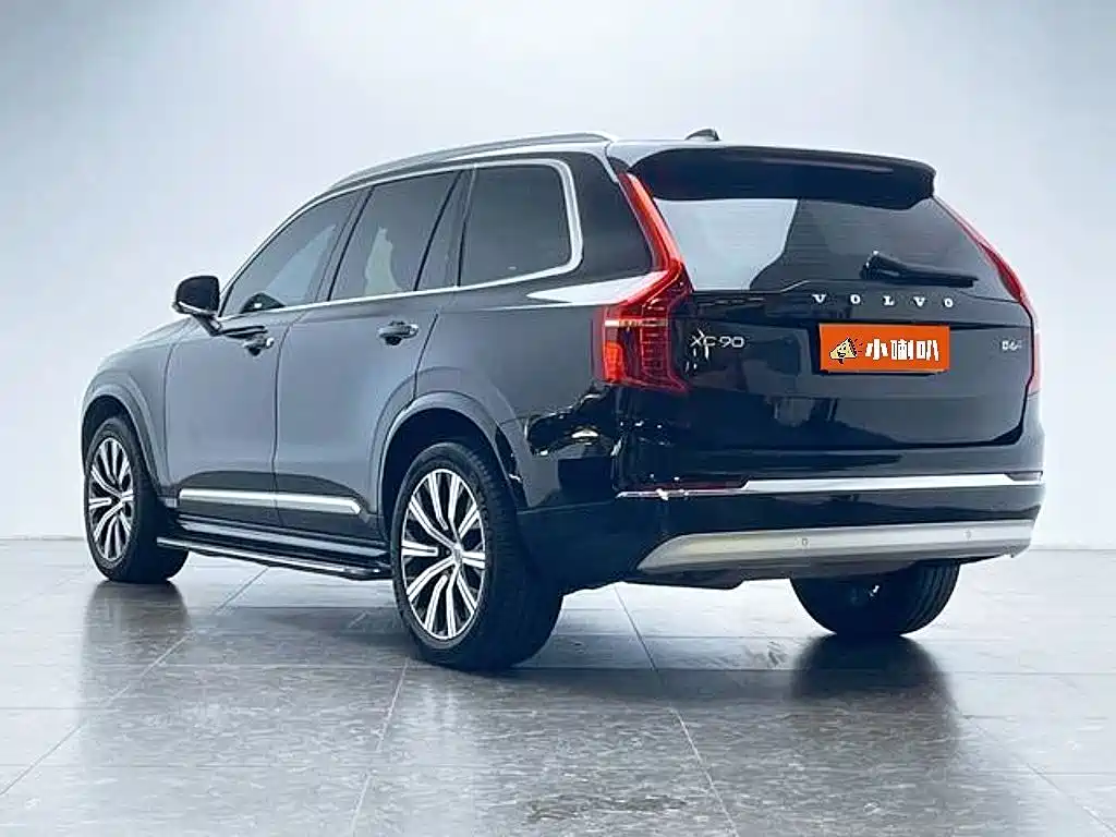 Volvo XC90 2022 — фото 15