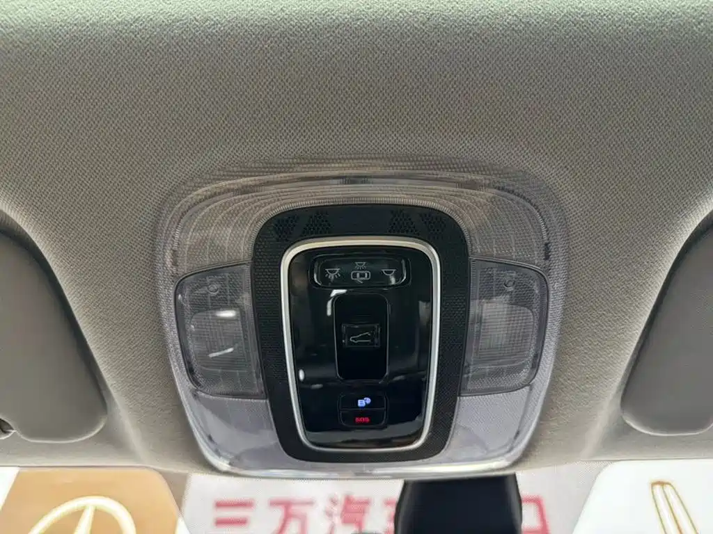 Hyundai Elantra 2022 — фото 15