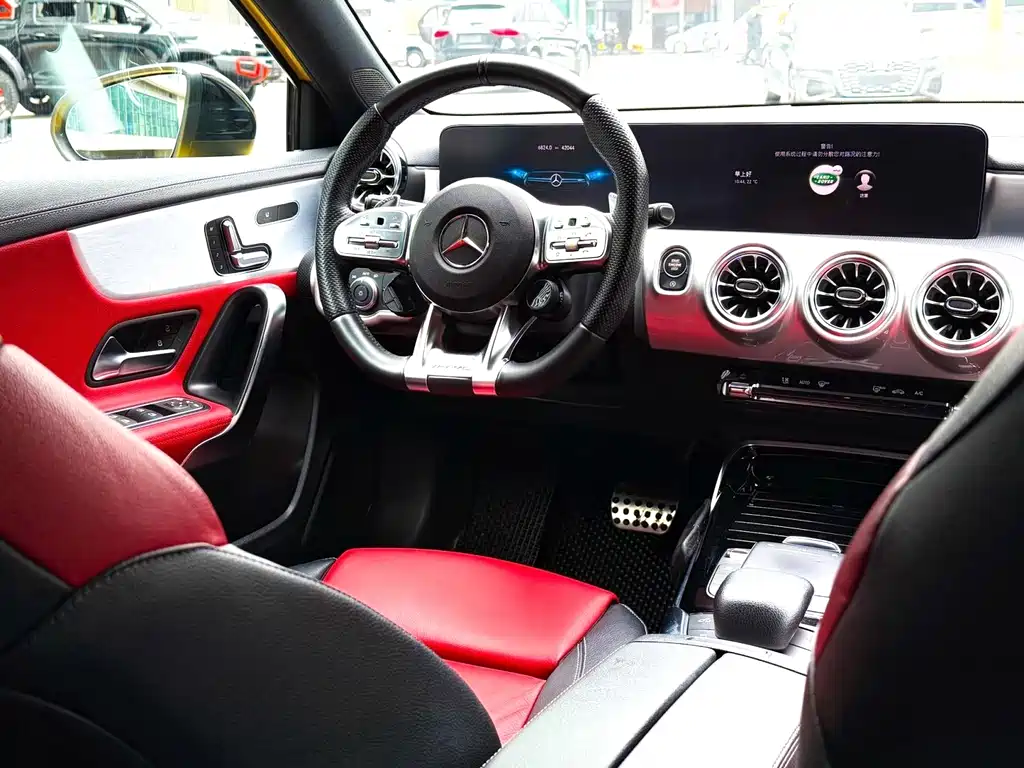 Mercedes-Benz A-Class AMG 2023 — фото 11