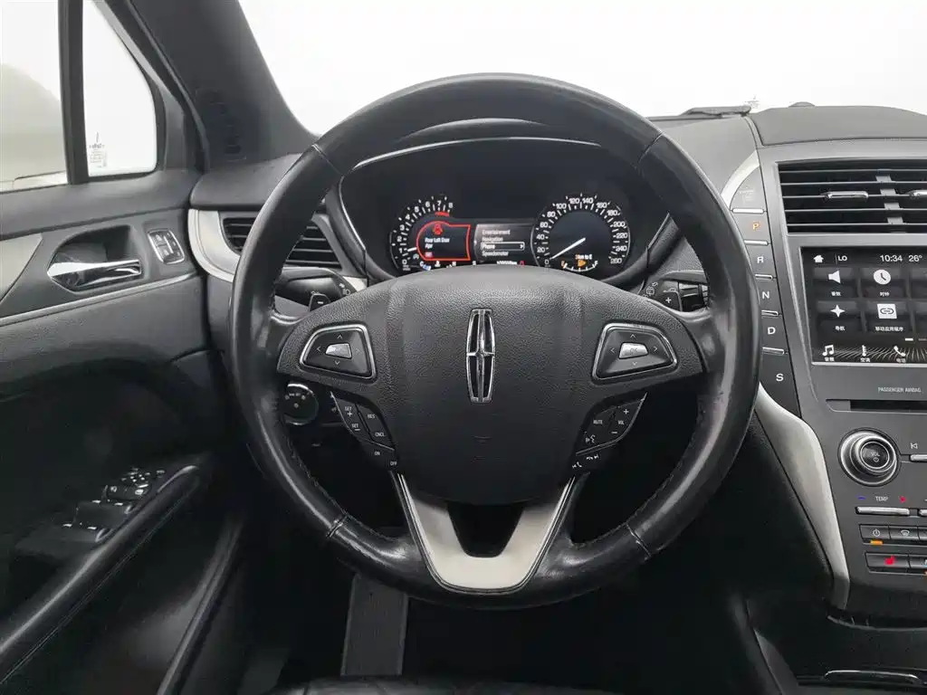 Lincoln MKC 2017 — фото 11