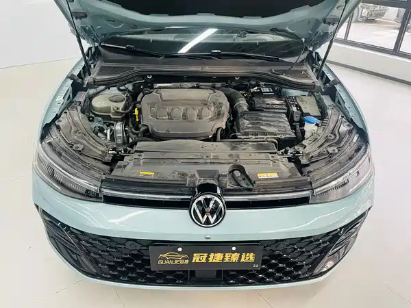Volkswagen Passat 2025
