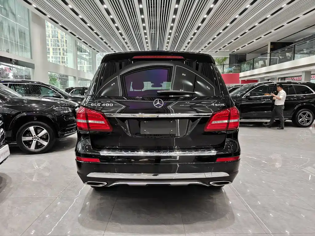 Mercedes-Benz GLS 2016 — фото 26