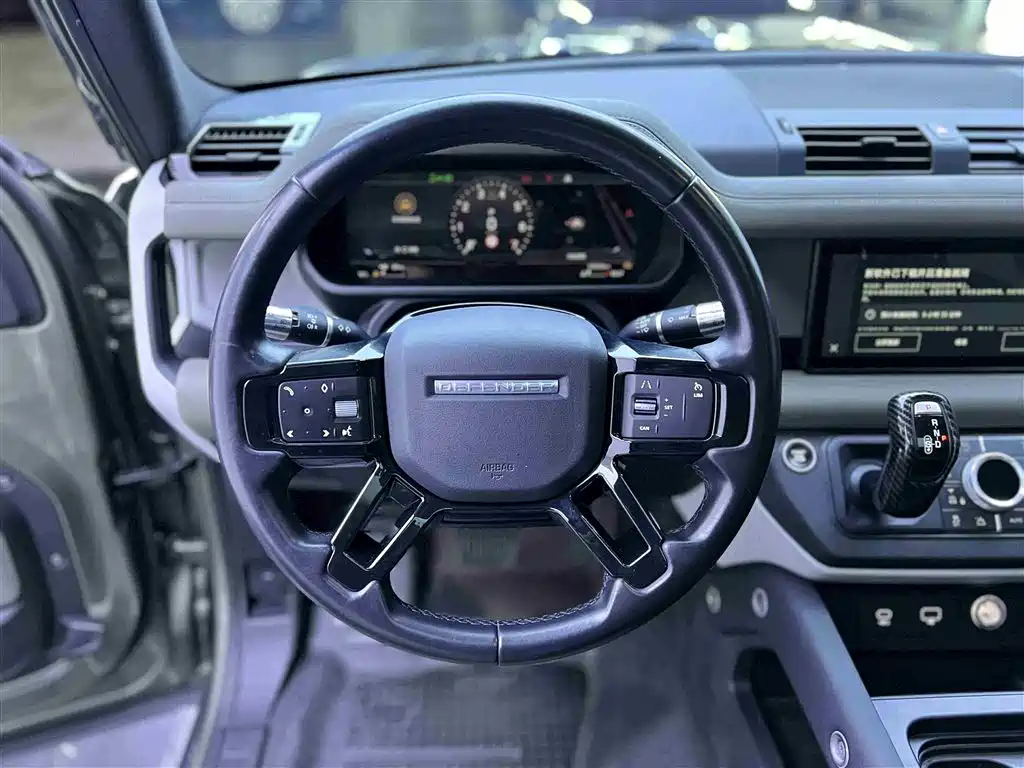 Land Rover Defender 2020 — фото 9