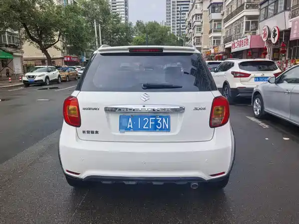Suzuki Karma 2013