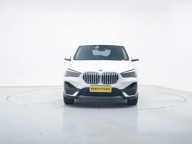 BMW X1 2021 — фото 3