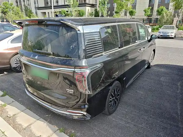Hongqi HQ9 PHEV 2024