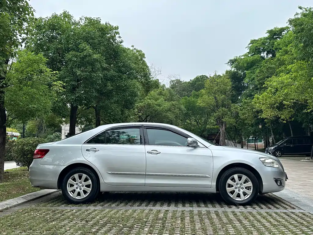 Toyota Camry 2008 — фото 23