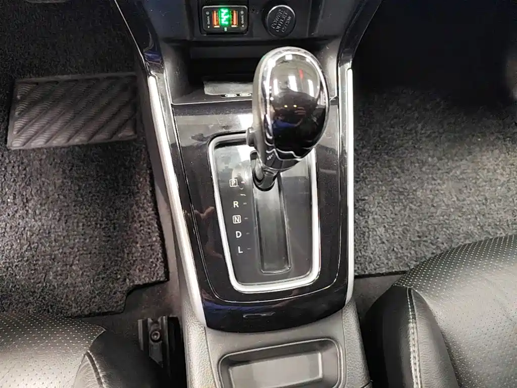 Nissan Sylphy 2017 — фото 14