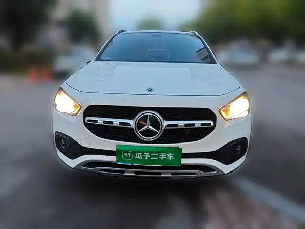 Mercedes-Benz GLA 2021