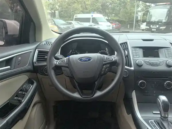 Ford Edge 2016