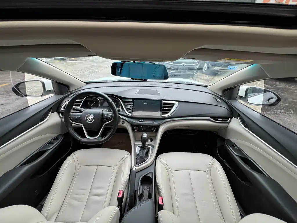 Buick Excelle 2017 — фото 12