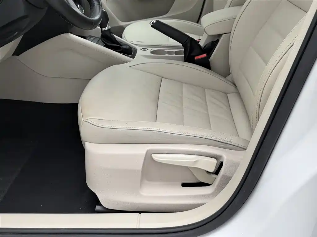 Skoda Octavia 2014 — фото 20