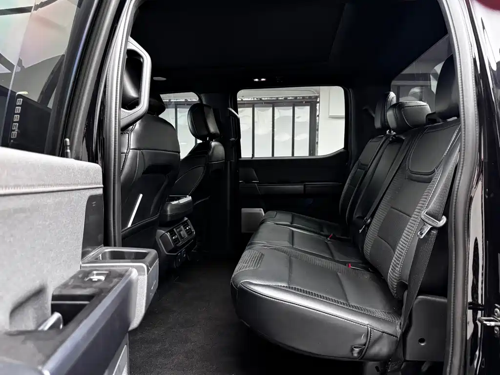 Ford F-150 Raptor 2023 — фото 13