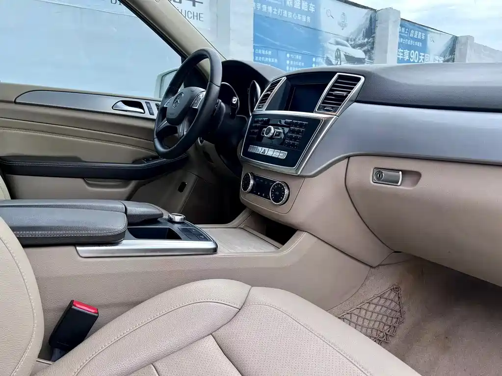 Mercedes-Benz M-Class 2013 — фото 15