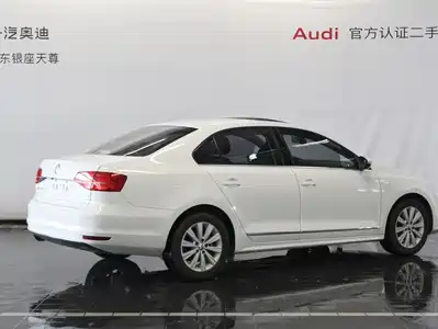 Volkswagen Sagitar 2016