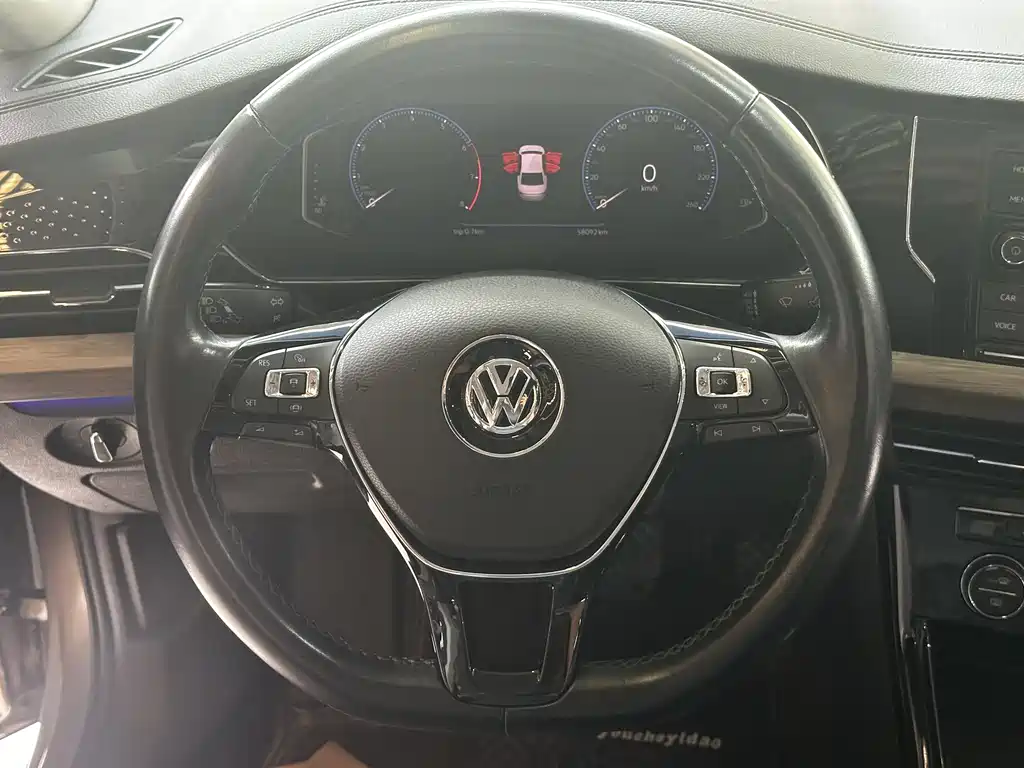 Volkswagen Passat 2019 — фото 9