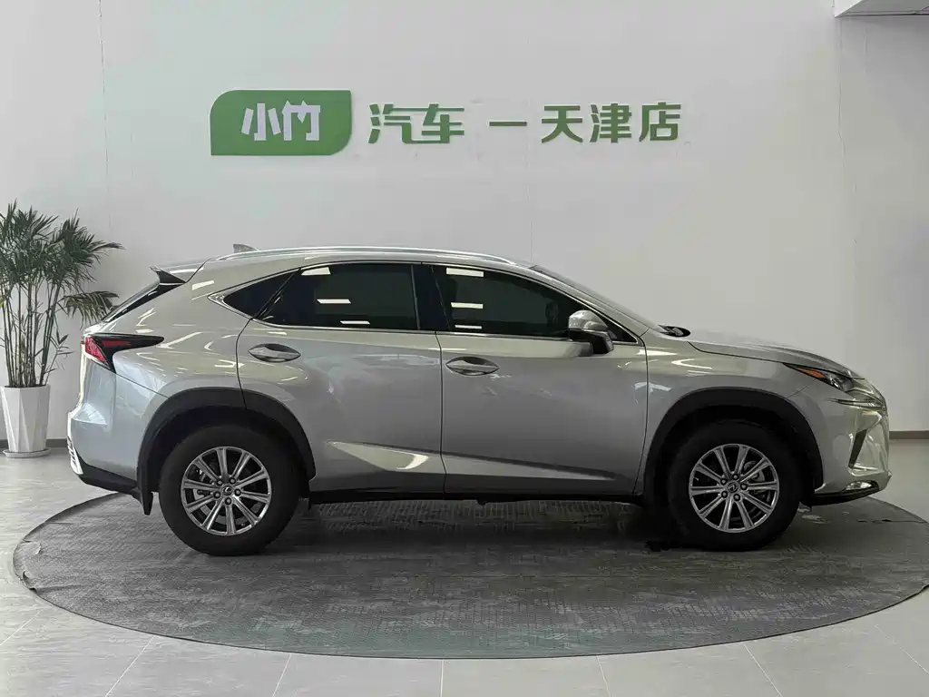 Lexus NX 2020 — фото 7