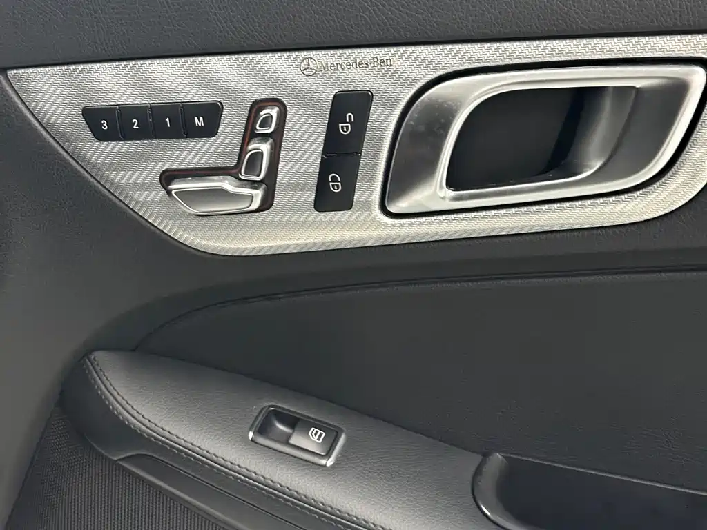 Mercedes-Benz SLC 2019 — фото 13