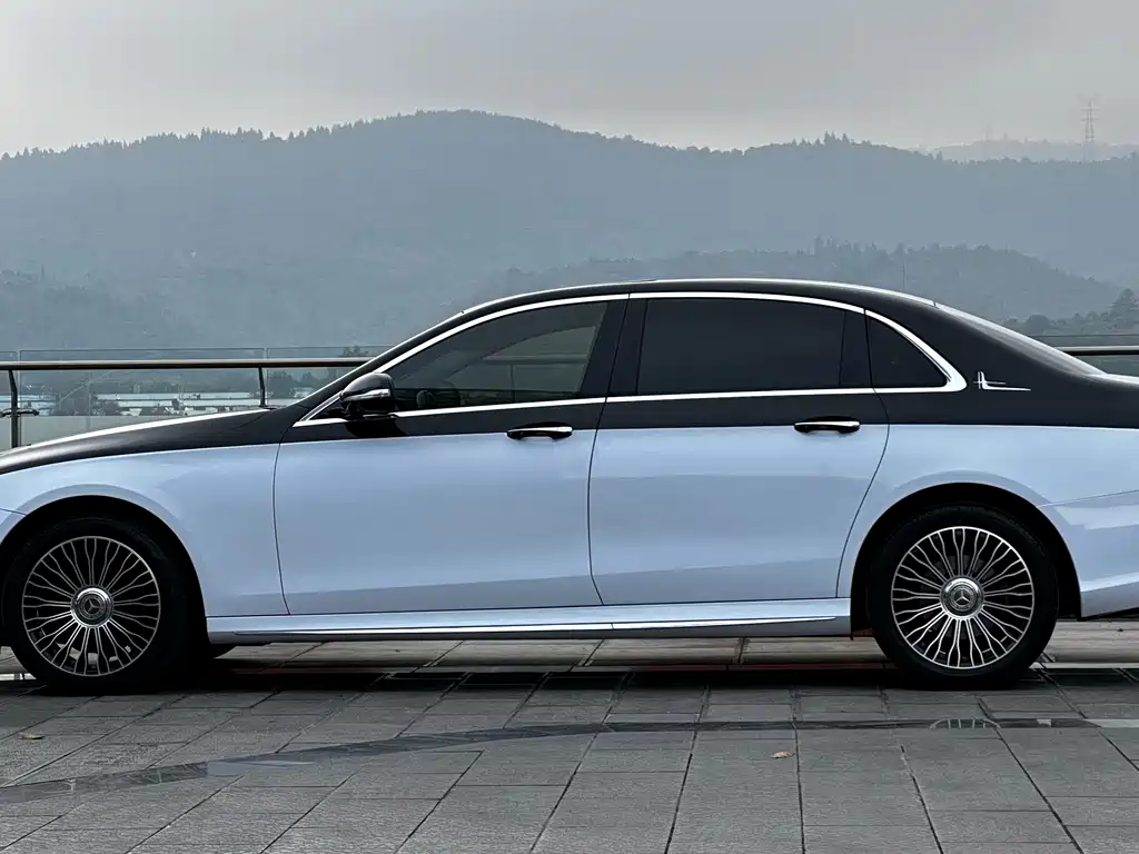 Mercedes-Benz E-Class 2017 — фото 12