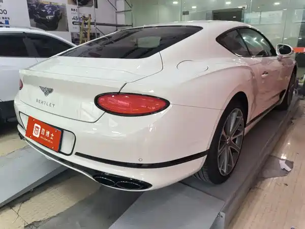 Bentley Continental 2022
