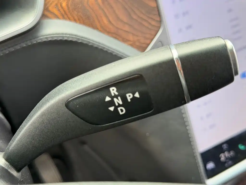 Tesla Model X 2019 — фото 12