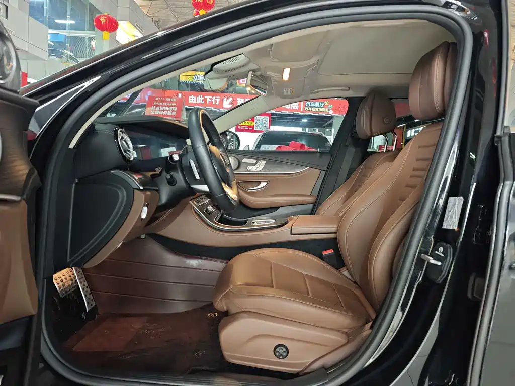 Mercedes-Benz E-Class 2020 — фото 11