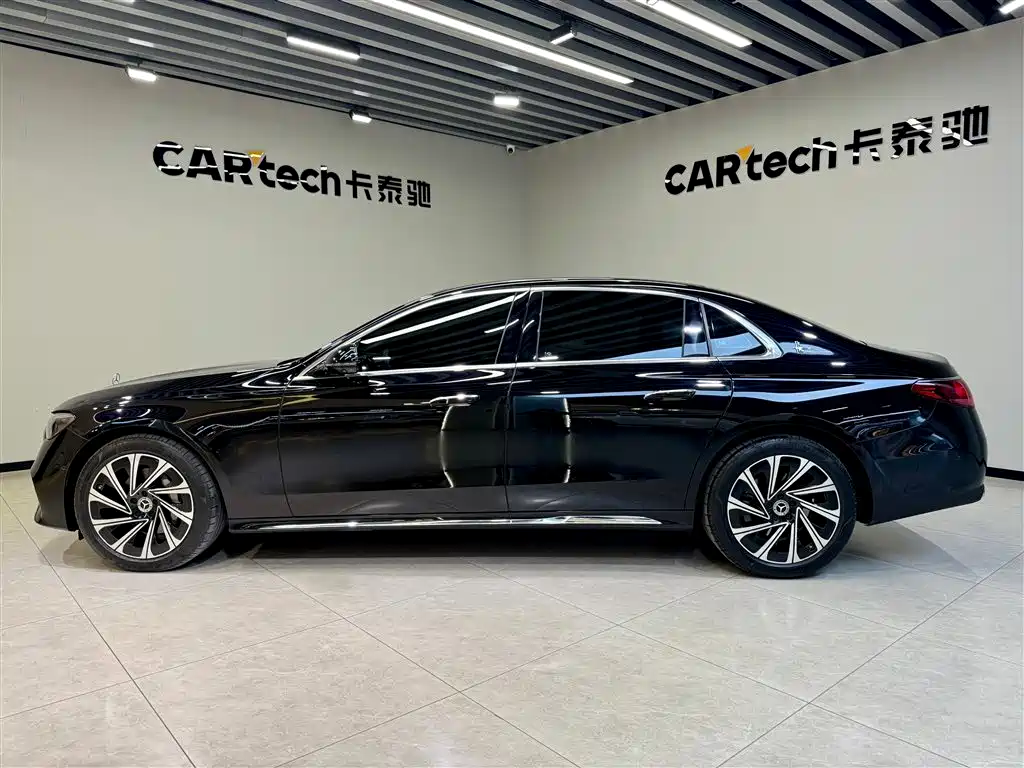 Mercedes-Benz E-Class 2024