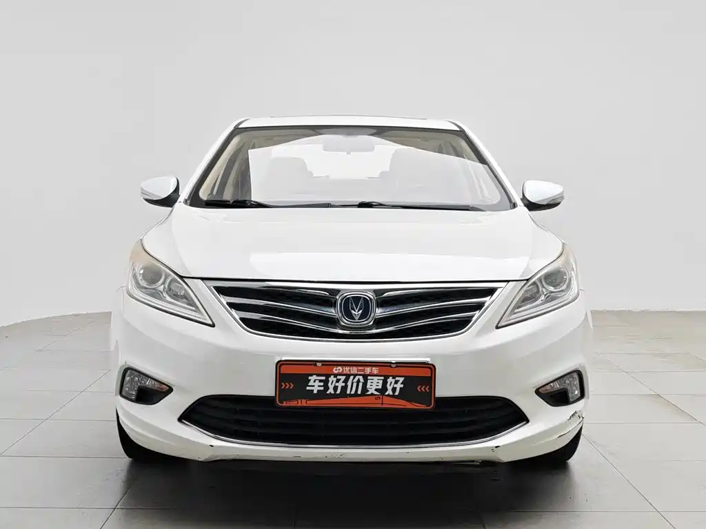 Changan Eado 2015 — фото 3