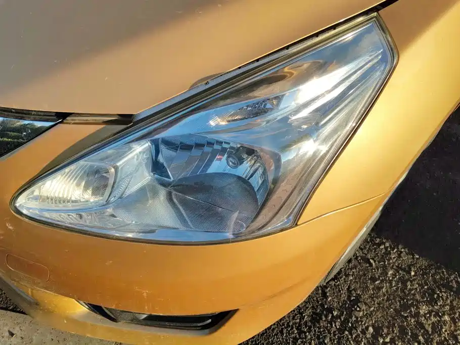 Nissan Tiida 2013