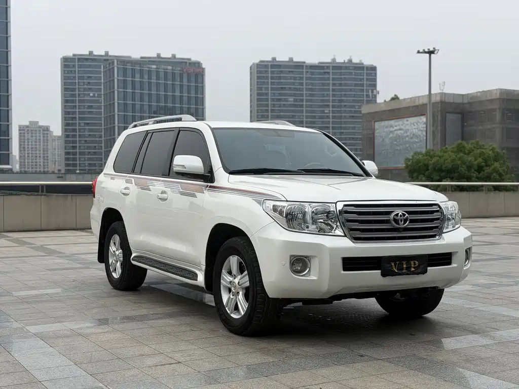 Toyota Land Cruiser 2016 — фото 3
