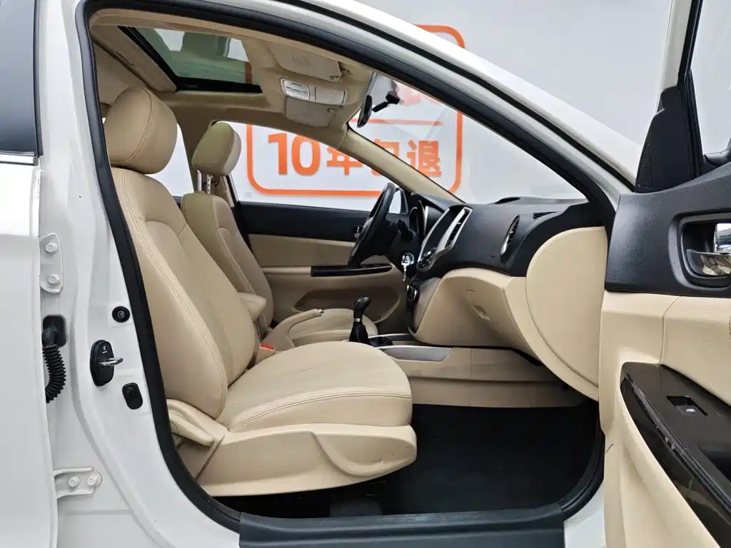 Changan Eado 2015 — фото 23