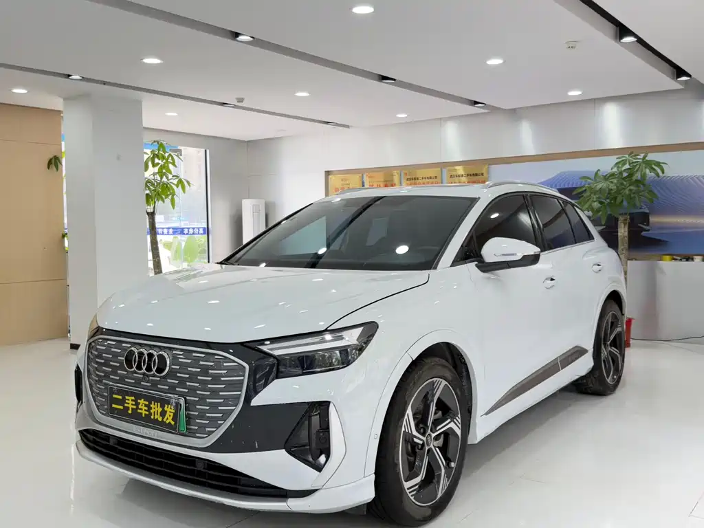 Audi Q4 e-tron 2023