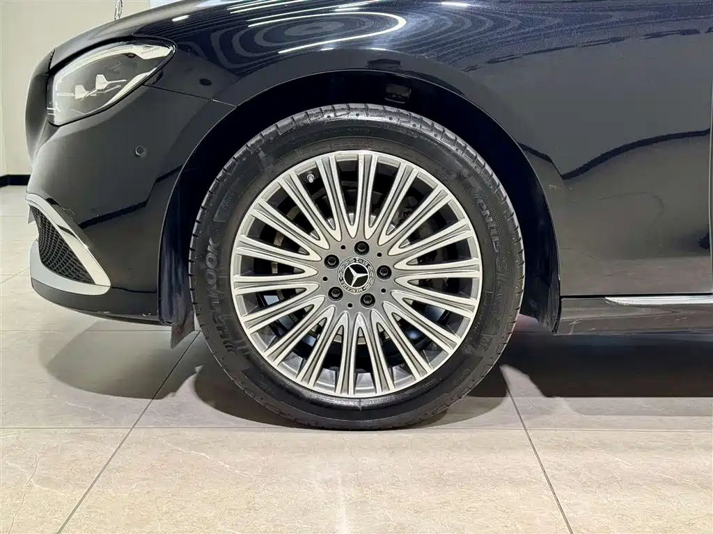 Mercedes-Benz E-Class 2022 — фото 10
