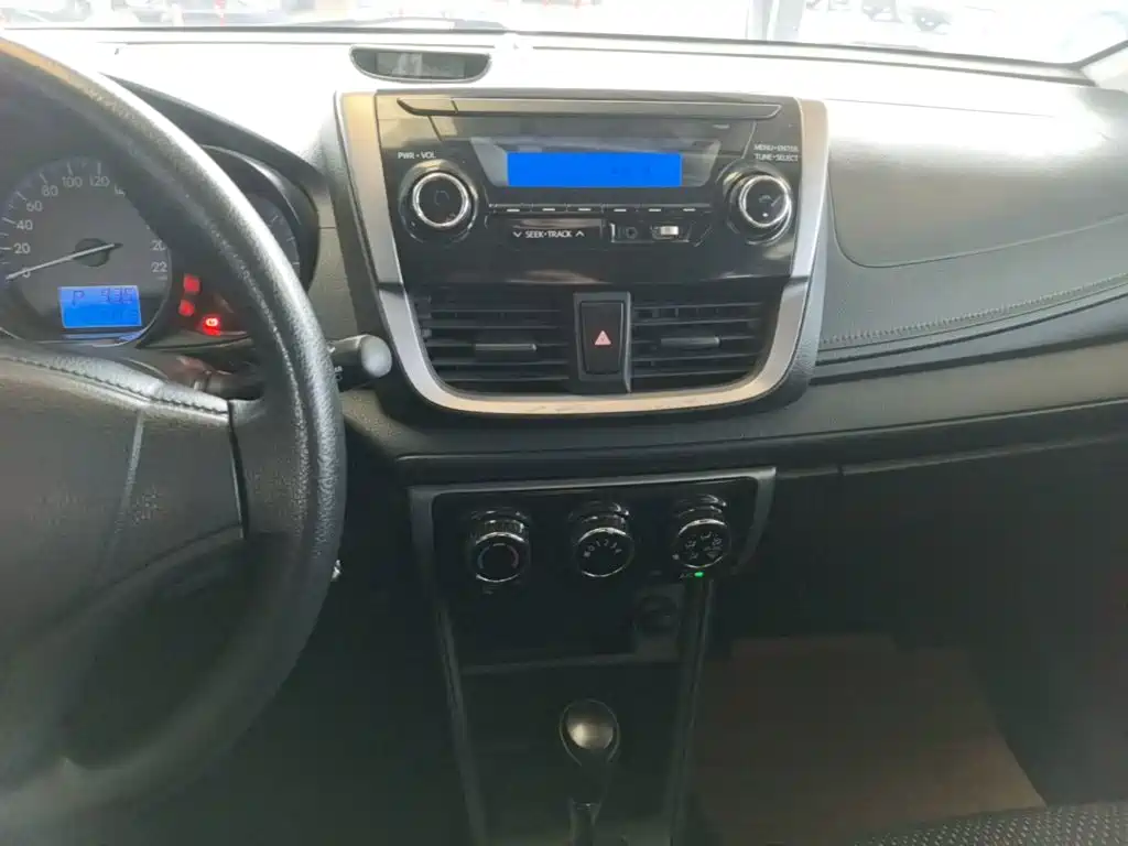 Toyota Vios FS 2017 — фото 13