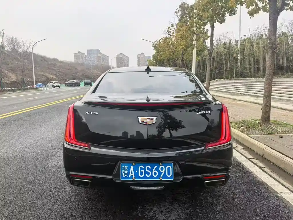 Cadillac XTS 2019 — фото 9