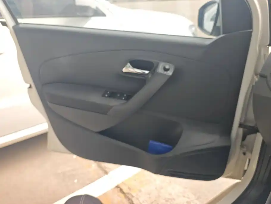 Volkswagen Polo 2016